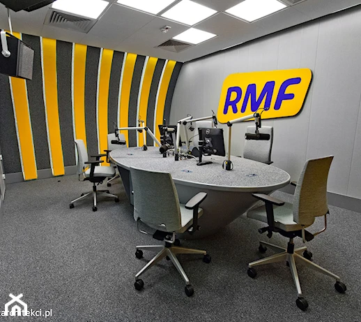 Couverture RMF FM